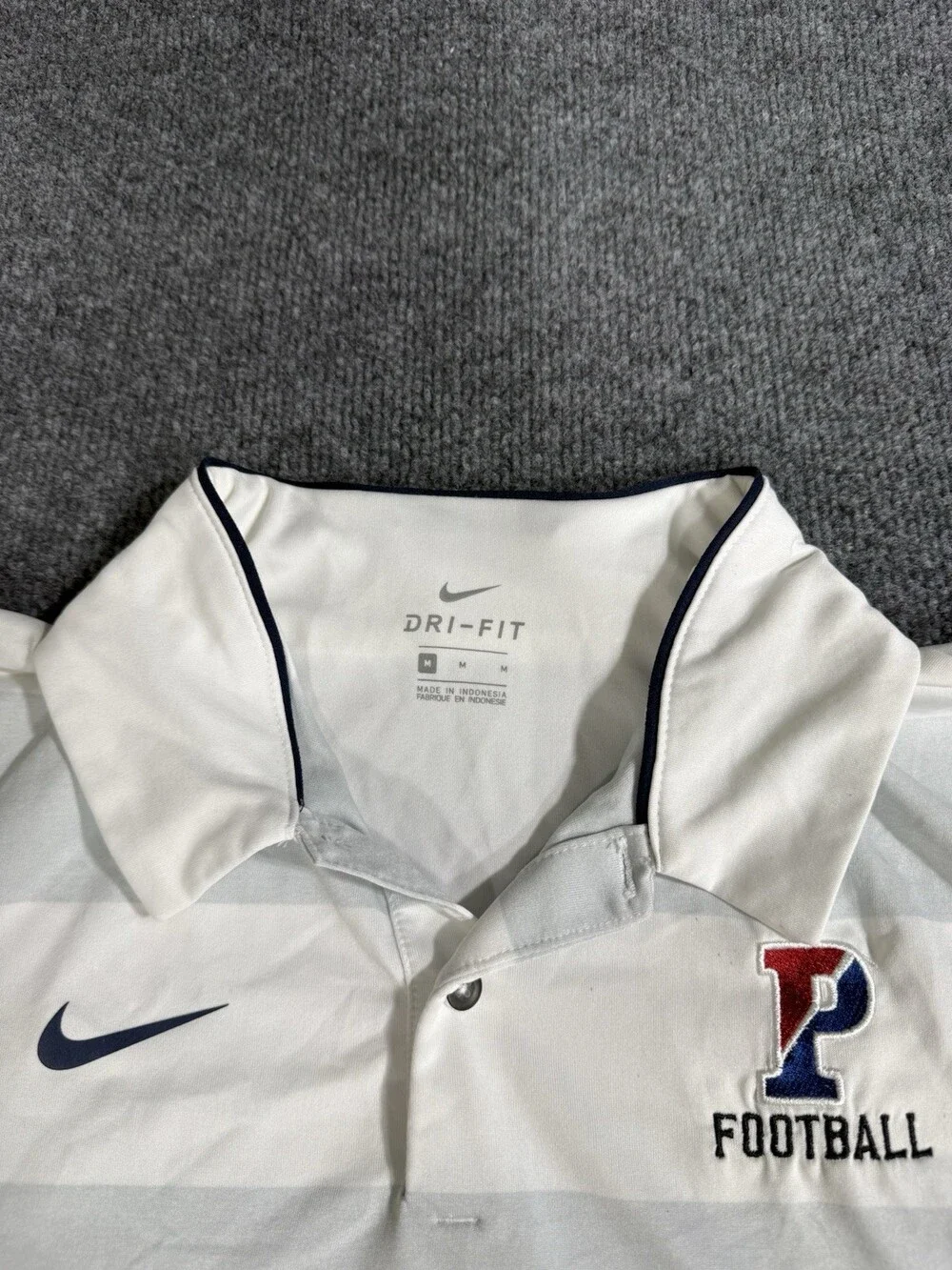 Nike Dri-FIT Penn Football Polo Shirt Mens Medium White Gray Striped Embroidered